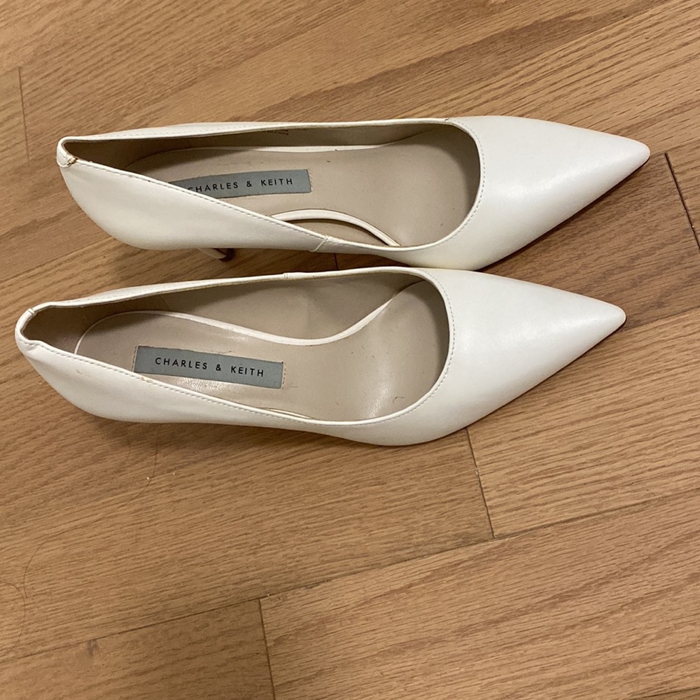 Charles&Keith heels - Picture 4 of 4